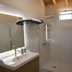 Quinta-lina De 3* Serpins