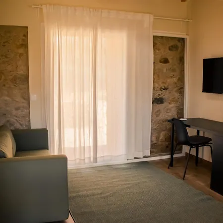 Quinta-lina De 3* Serpins