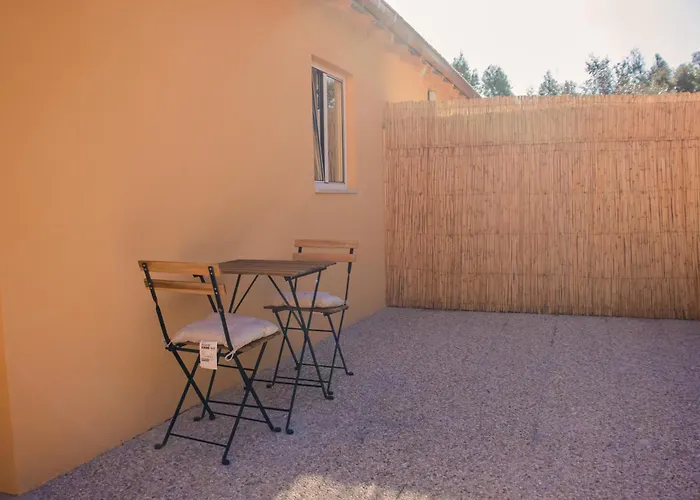 Apart-hotel Quinta-lina De Serpins