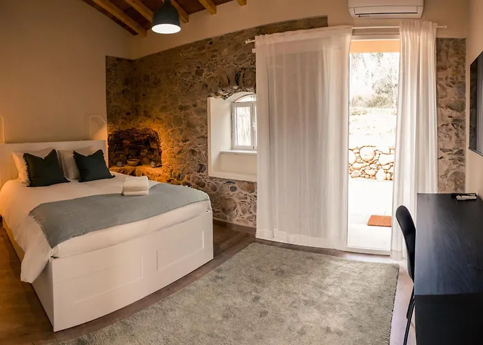 Quinta-lina De 3* Serpins